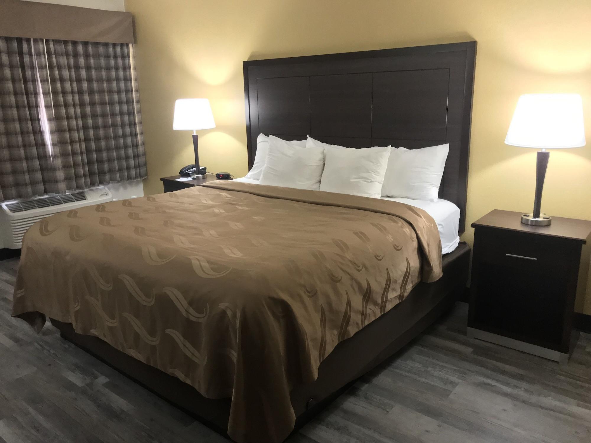 Quality Inn & Suites Near Downtown Mesa Eksteriør bilde