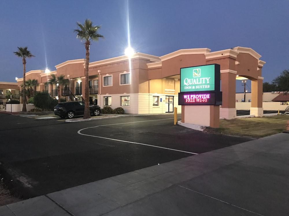 Quality Inn & Suites Near Downtown Mesa Eksteriør bilde