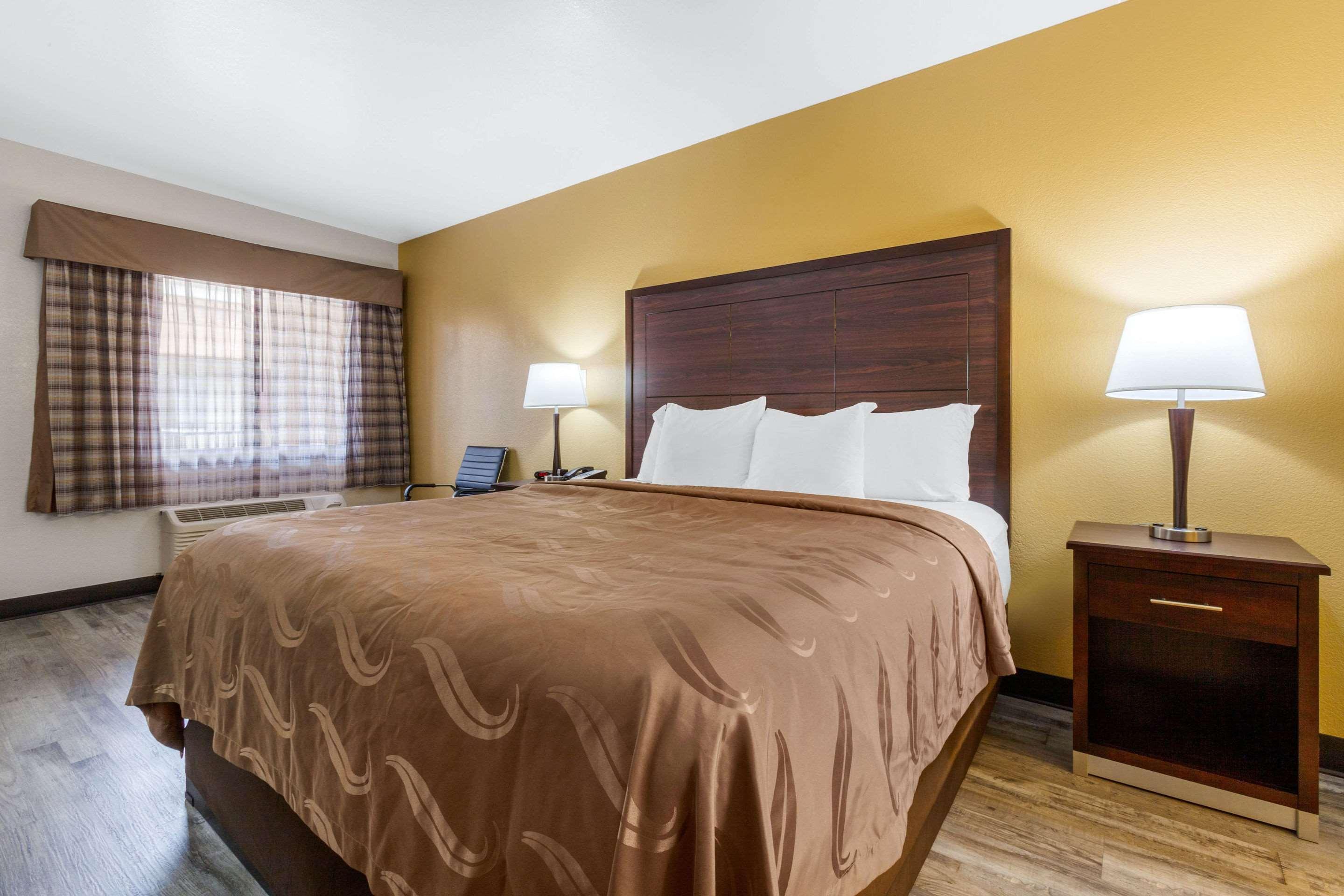Quality Inn & Suites Near Downtown Mesa Eksteriør bilde