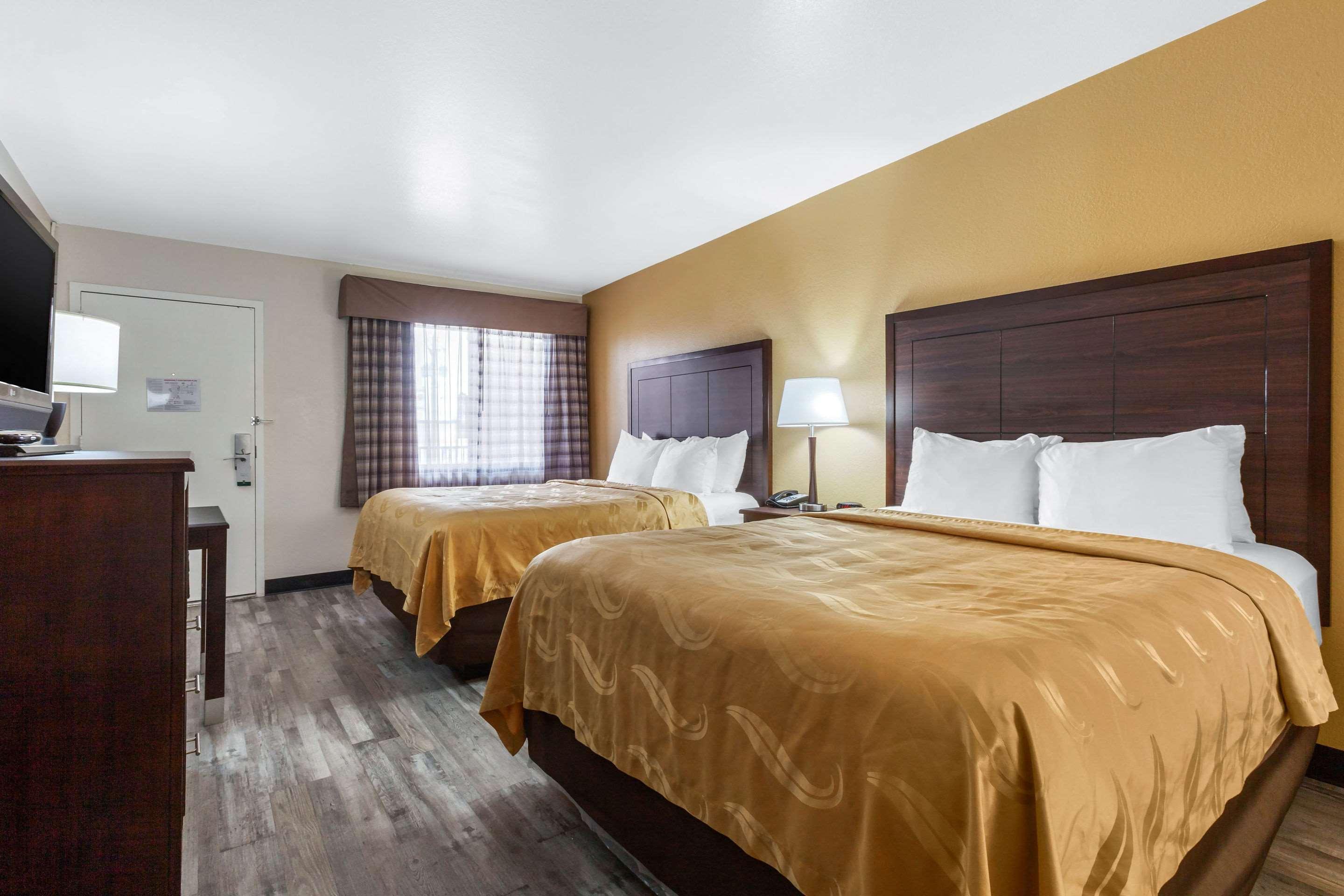 Quality Inn & Suites Near Downtown Mesa Eksteriør bilde