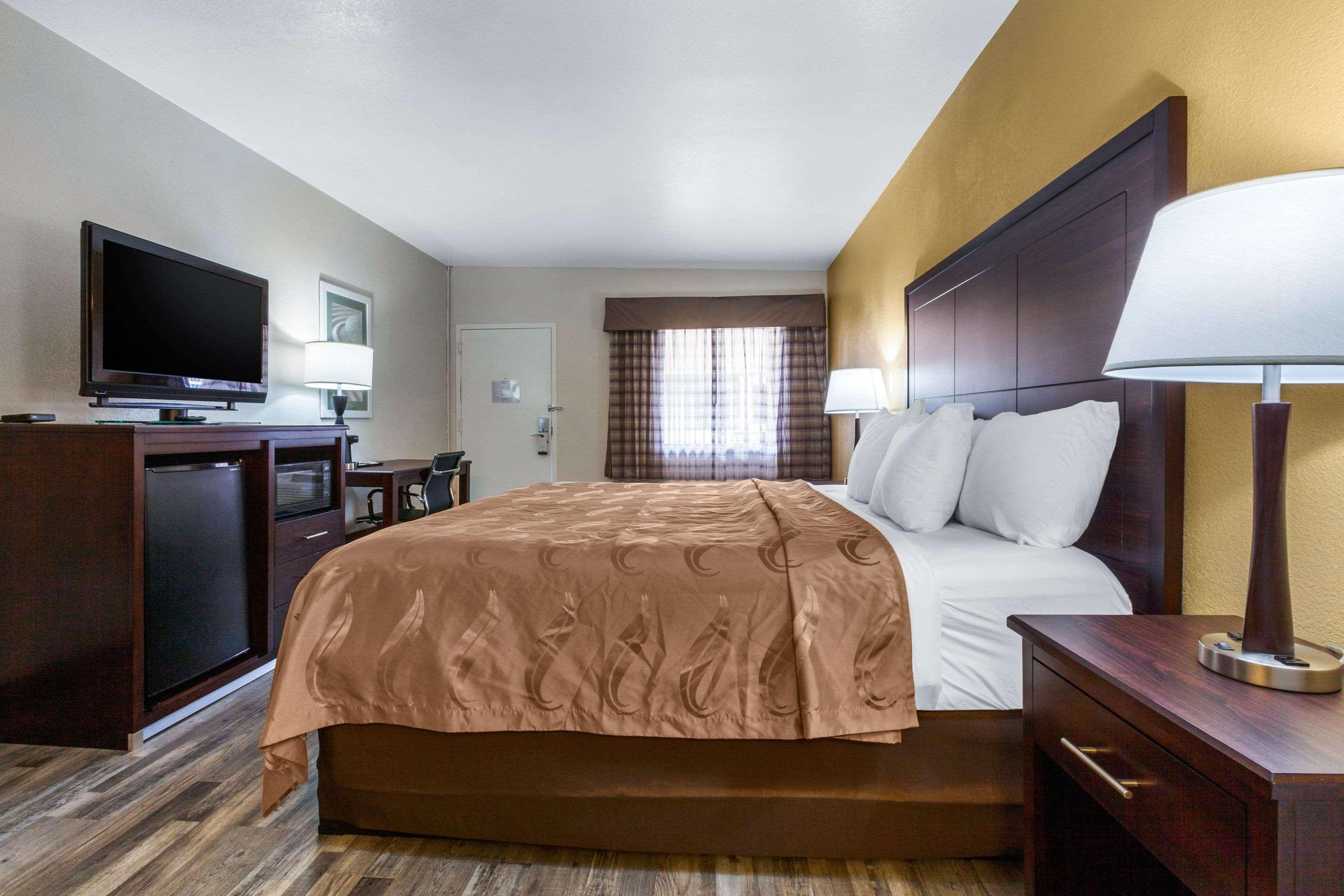 Quality Inn & Suites Near Downtown Mesa Eksteriør bilde