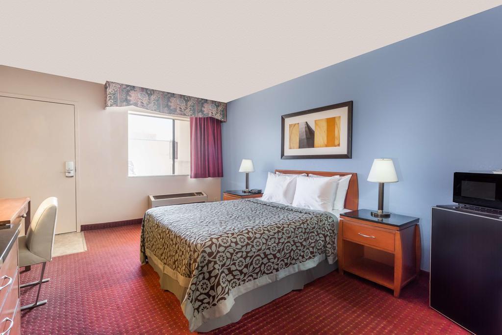 Quality Inn & Suites Near Downtown Mesa Eksteriør bilde