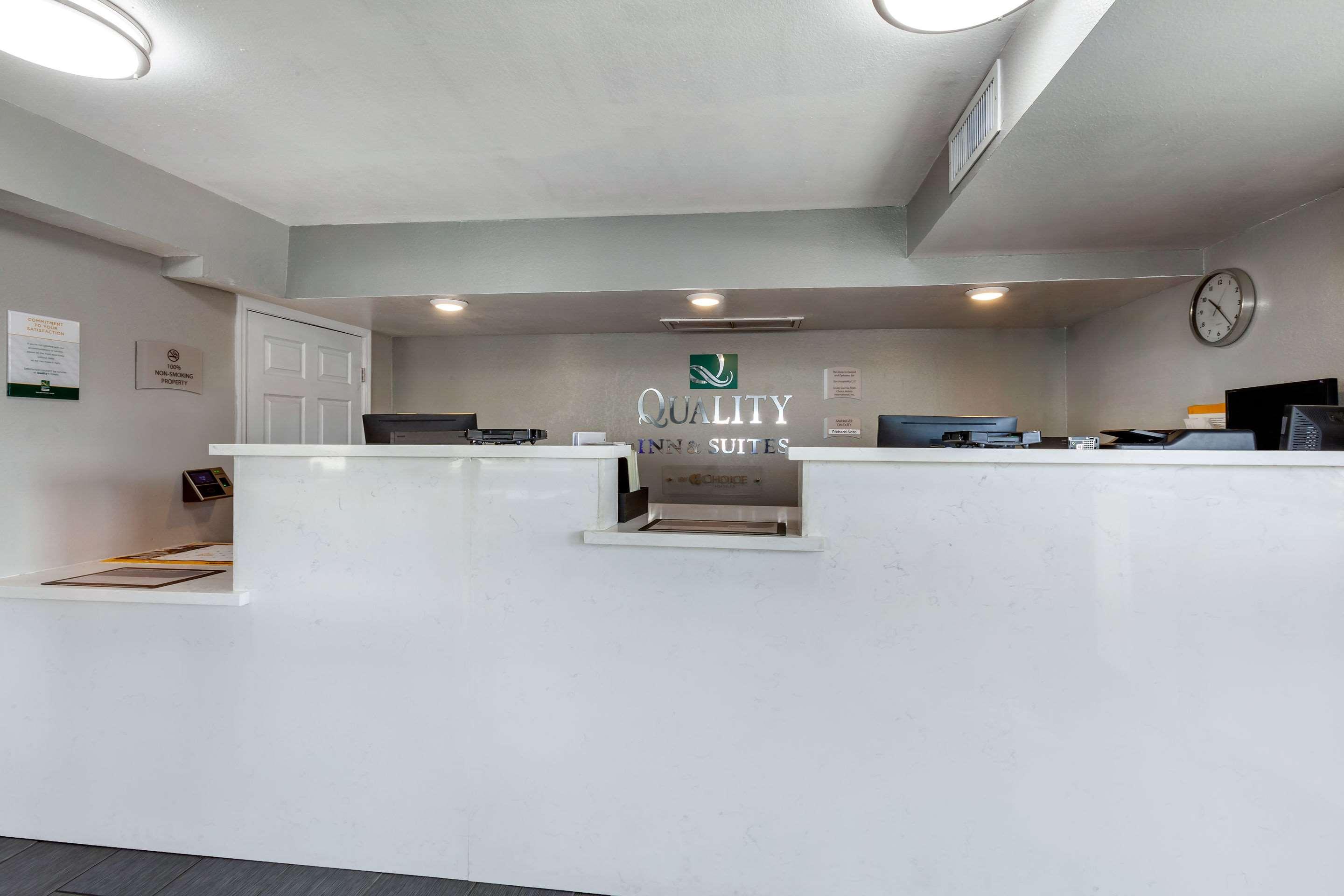 Quality Inn & Suites Near Downtown Mesa Eksteriør bilde